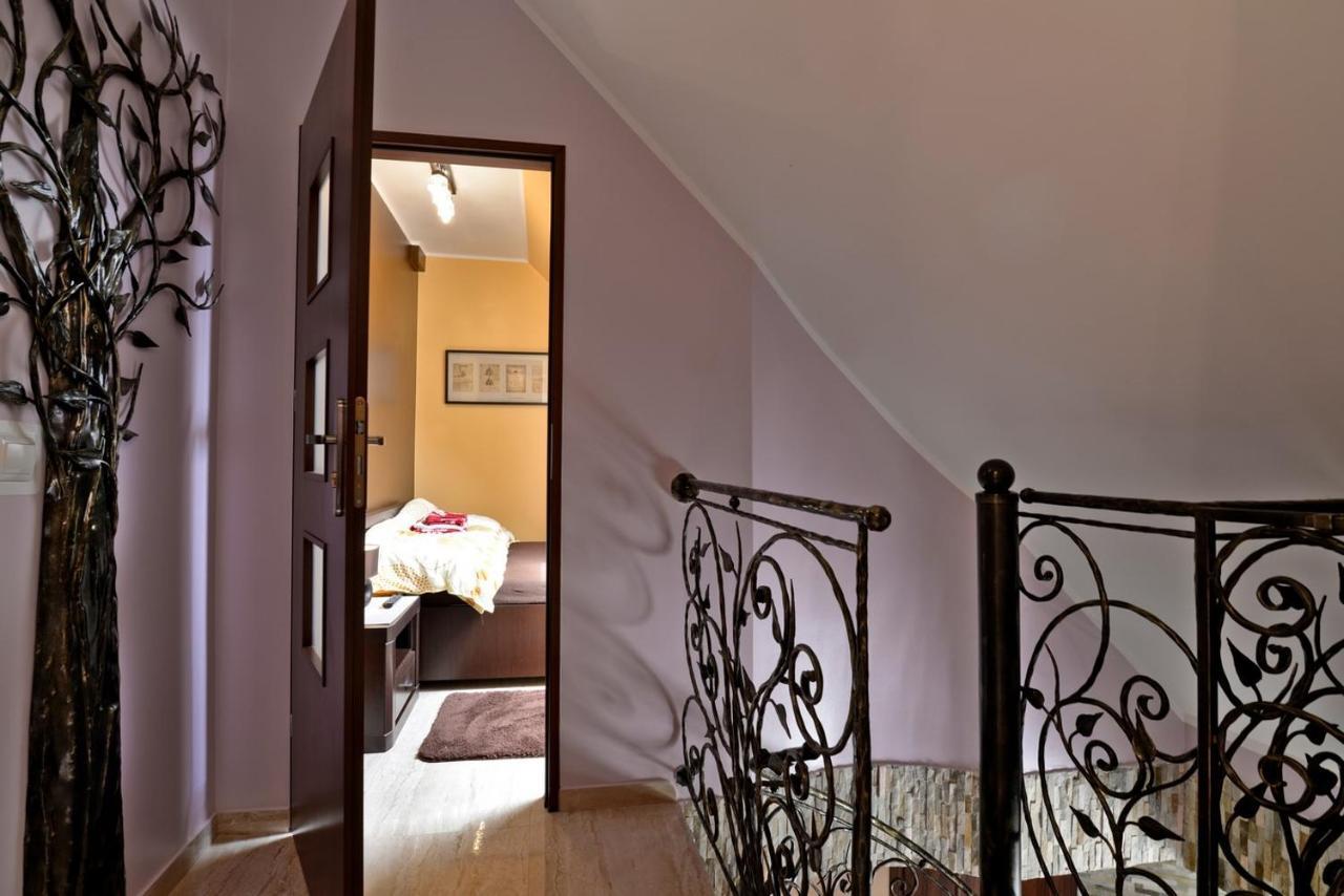 Piotr I Pawel 8 Os Deluxe 2 Poziomy Apartment